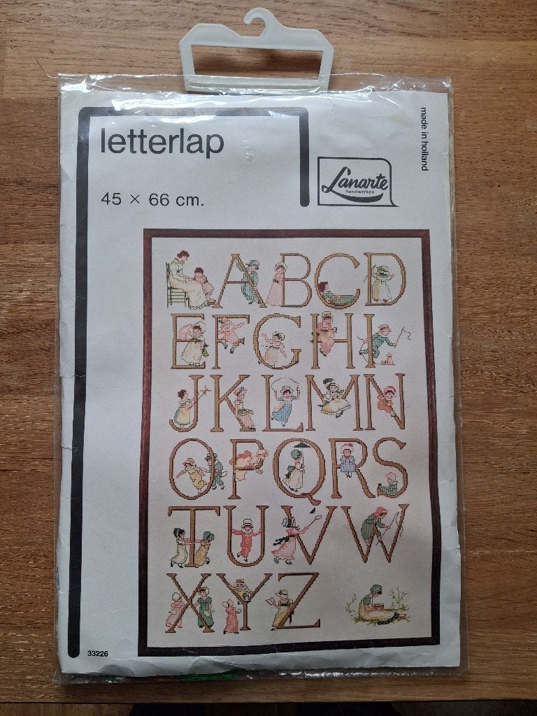 borduurpakket Alfabet, Hobby en Vrije tijd, Verzenden, Nieuw, Handborduren, Borduurpakket