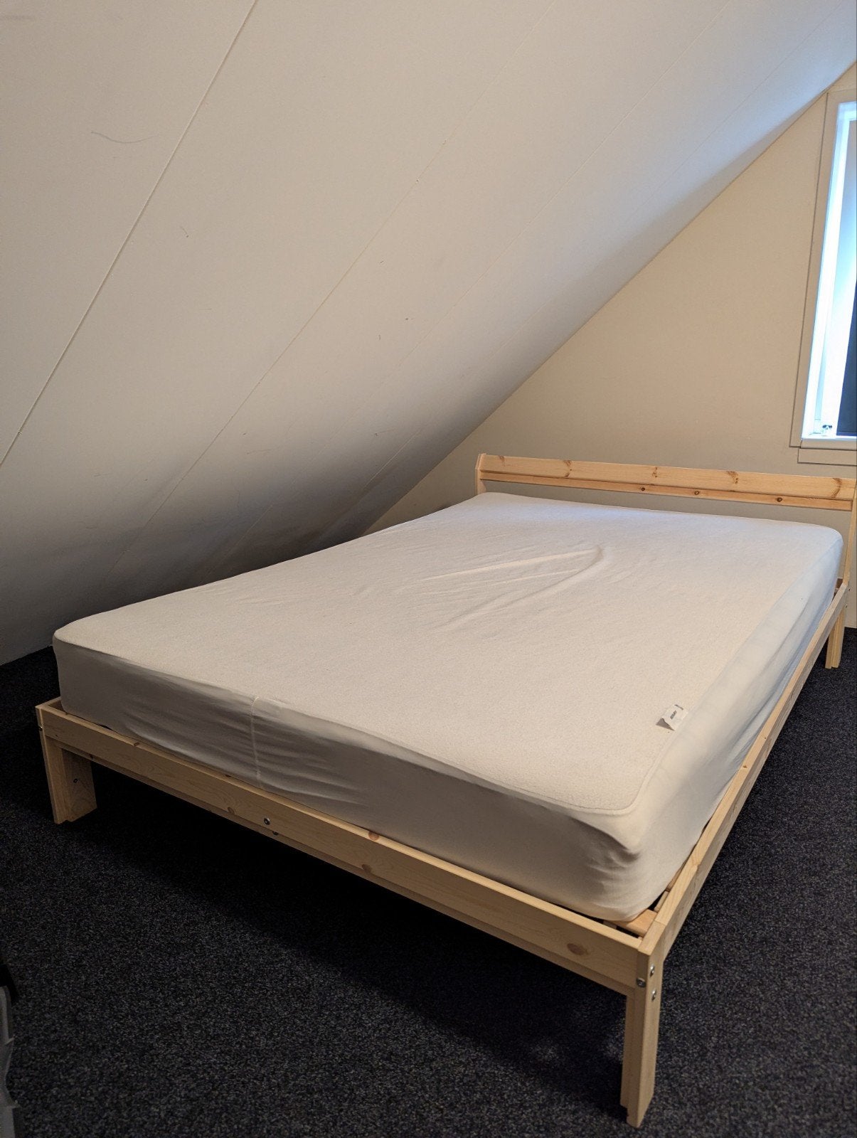 IKEA NEIDEN Tweepersoonsbed (140x200) met matras, Ophalen, Gebruikt, Overige kleuren, Tweepersoons