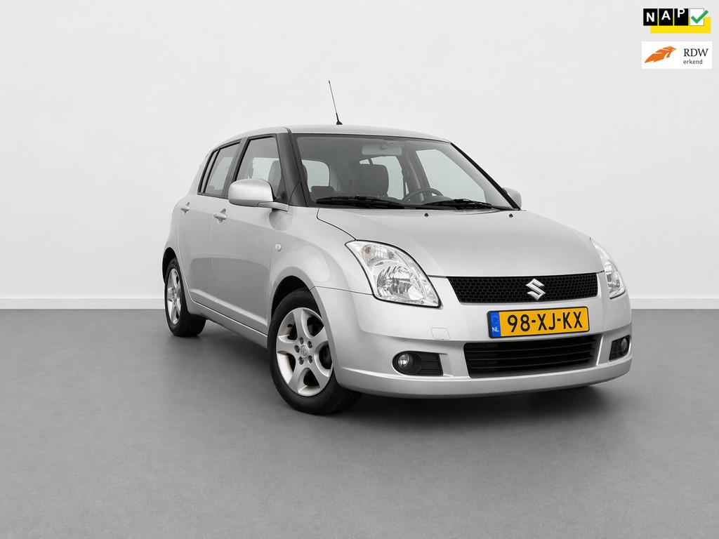 Suzuki Swift 1.5 Exclusive / 2Eigenaar / Dealer onderhouden/, Auto's, 40 €/maand, 4 cilinders, Swift, Bedrijf