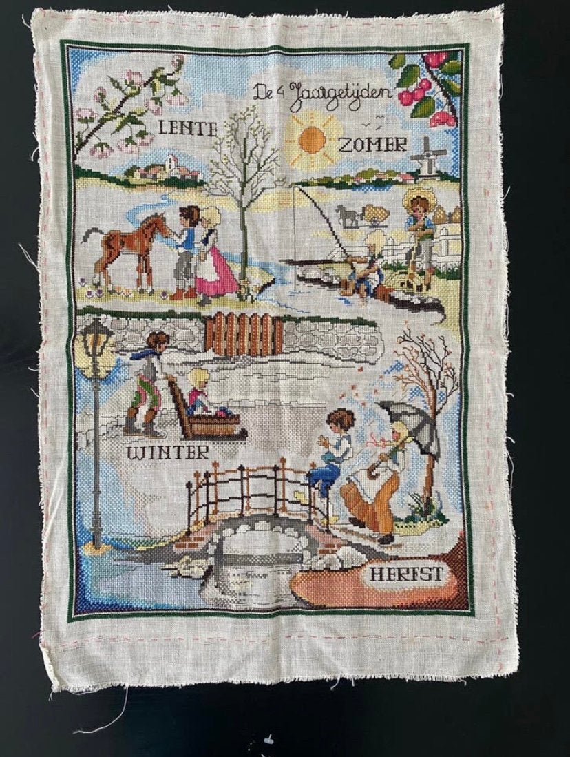 De vier jaargetijden-vintage geborduurde lap 60 x 42 cm, Ophalen of Verzenden