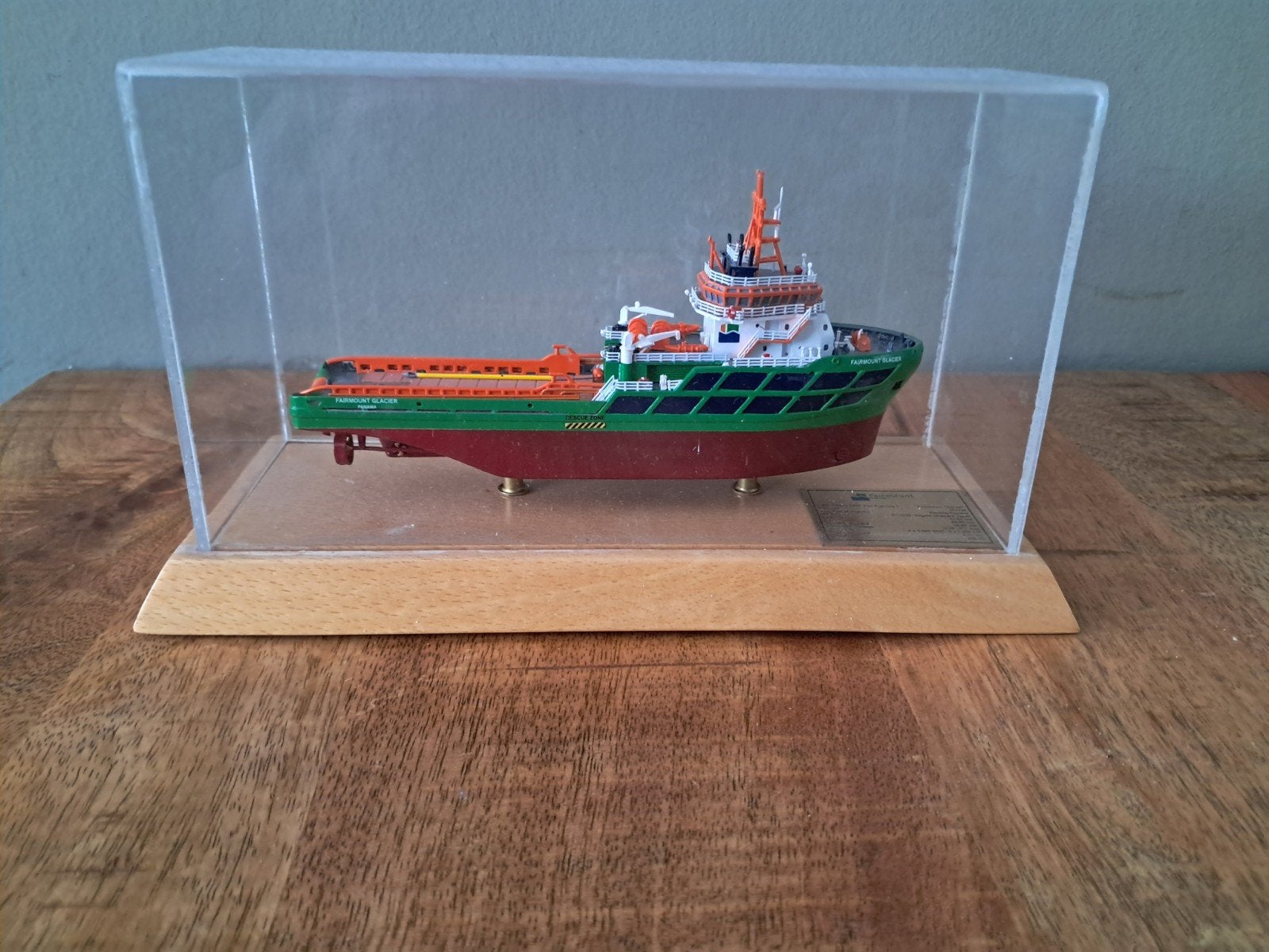 Gedetailleerd schaalmodel Fairmount Glacier sleepboot, Hobby en Vrije tijd, Modelbouw | Boten en Schepen, Ophalen of Verzenden