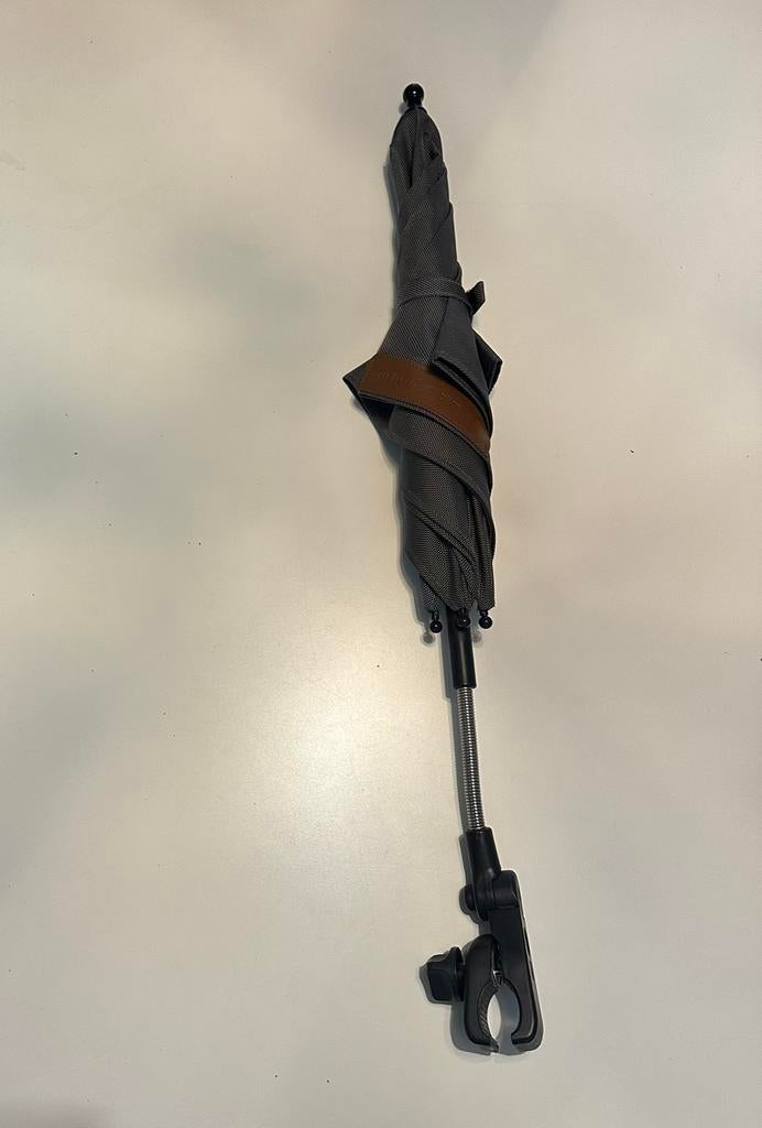 Mutsy evo paraplu parasol Urban Nomad Dark Grey, Ophalen of Verzenden, Zo goed als nieuw, Mutsy