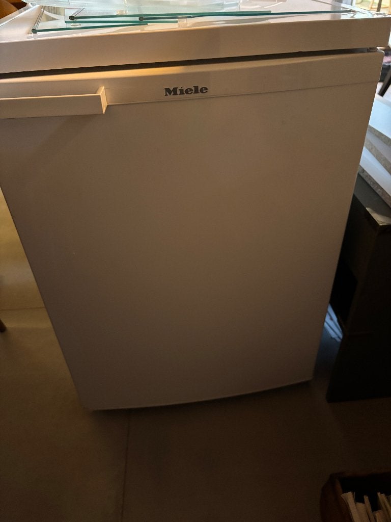 Miele koelkast, 100 tot 150 liter, 45 tot 60 cm, Ophalen, 85 tot 120 cm