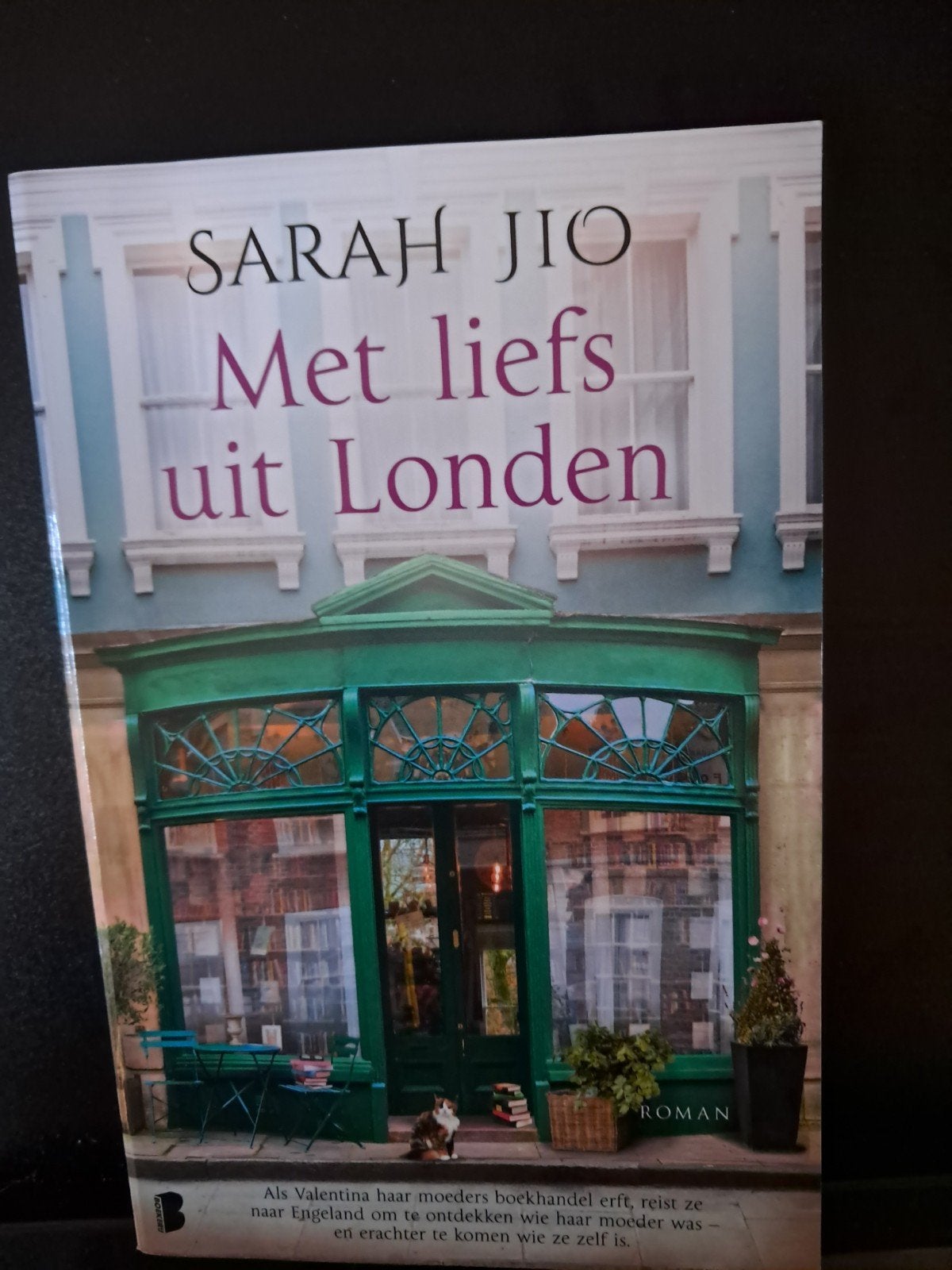 boek: Met liefs uit Londen - Sarah Jio (Roman), Ophalen of Verzenden, Zo goed als nieuw, Sarah Jio, Nederland