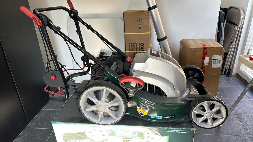 Powerplus pro power grasmaaier, Cirkelmaaier, Elektrische grasmaaier, Ophalen of Verzenden, Zo goed als nieuw
