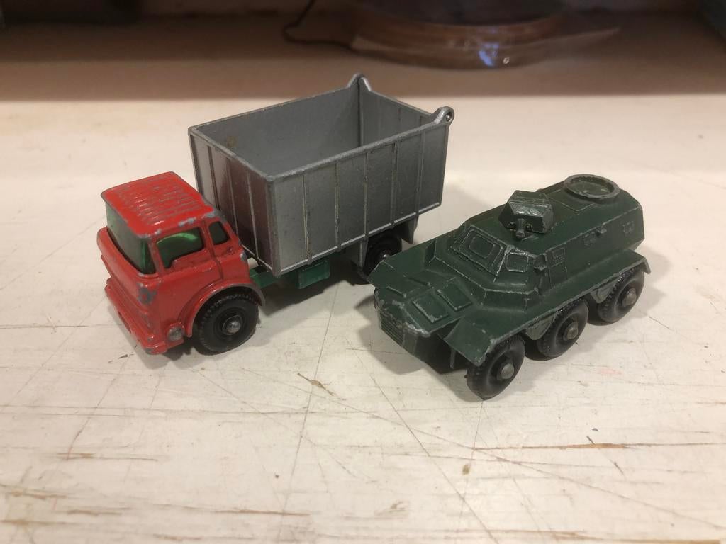 1:64 Oude Matchbox Lesney GMC Tipper Truck & leger truck, Ophalen of Verzenden, Gebruikt, Bus of Vrachtwagen