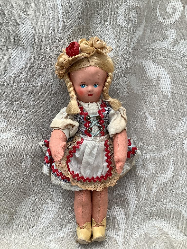 Antieke Pop Oost Europees, stoffen ledematen, 22 cm, Verzamelen, Poppen, Ophalen of Verzenden, Zo goed als nieuw, X, Pop