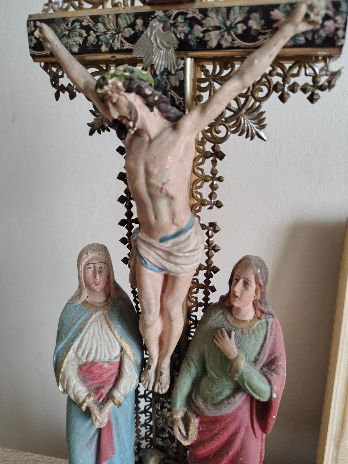 Antiek Kruisbeeld met Maria en Johannes - Religieuze Kunst, Antiek en Kunst, Antiek | Religie, Ophalen