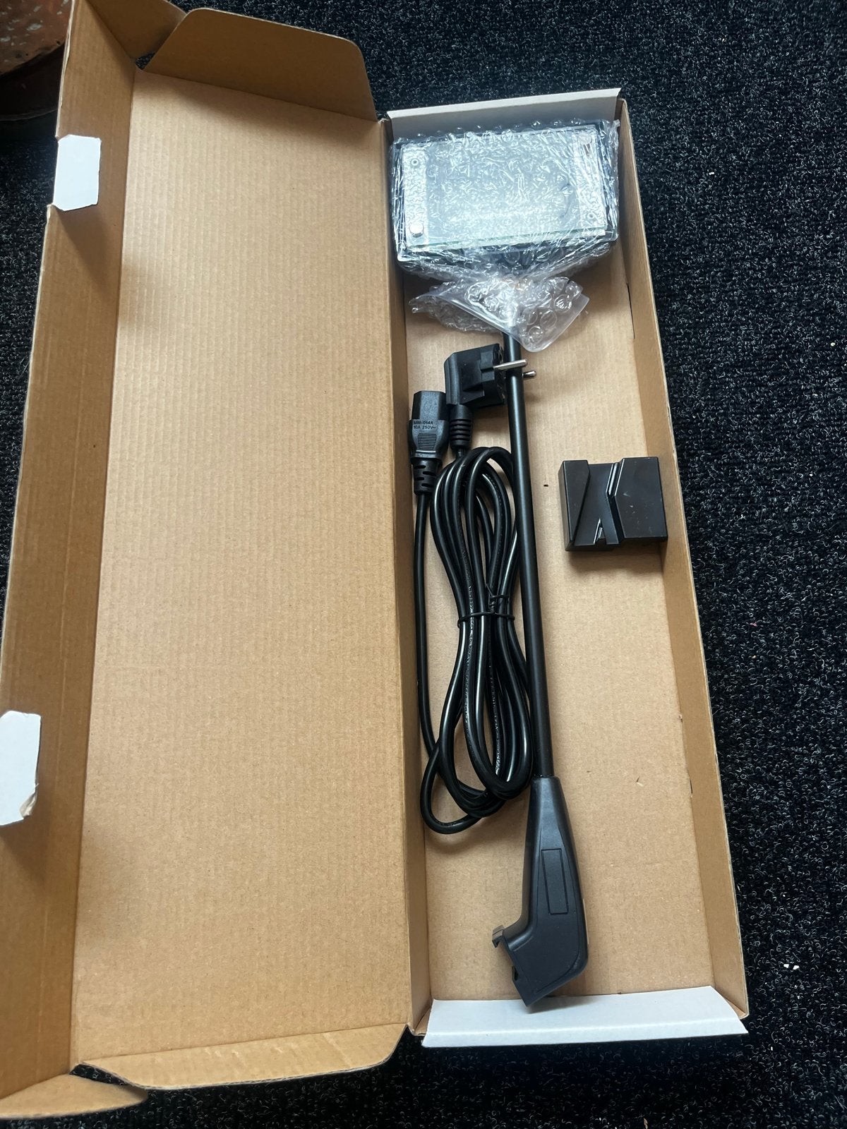21 stuks Nieuwe LED-spot voor wandmontage met schakelaar, Overige merken, Zwart, Nieuw, Ophalen of Verzenden