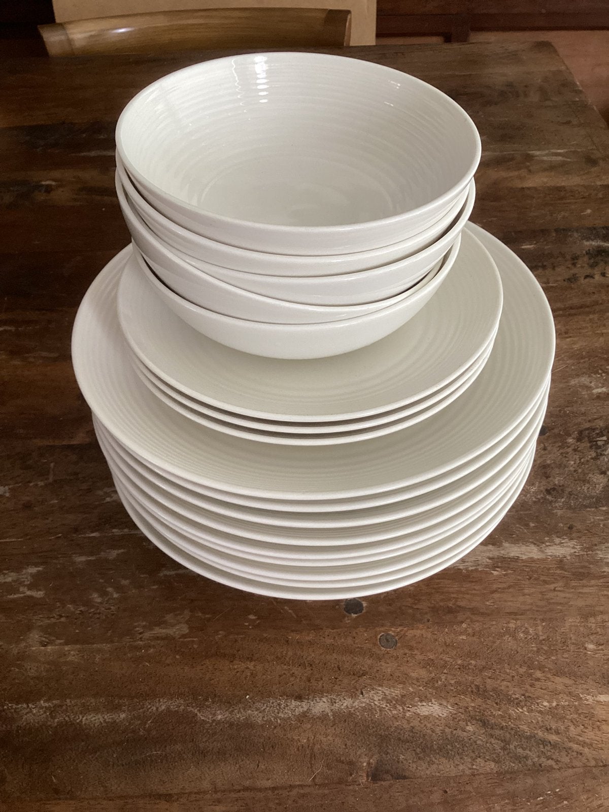 Royal Doulton 12 borden en 5 schaaltjes Maze, Gordon Ramsey., Huis en Inrichting, Keuken | Servies, Ophalen, Zo goed als nieuw