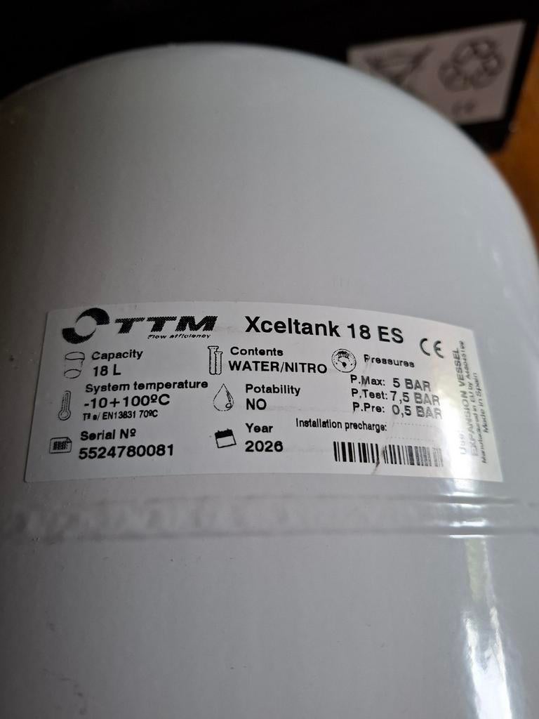 Nieuw CV expansievat 18 liter, 0,5 bar, wit, Ophalen of Verzenden, Nieuw