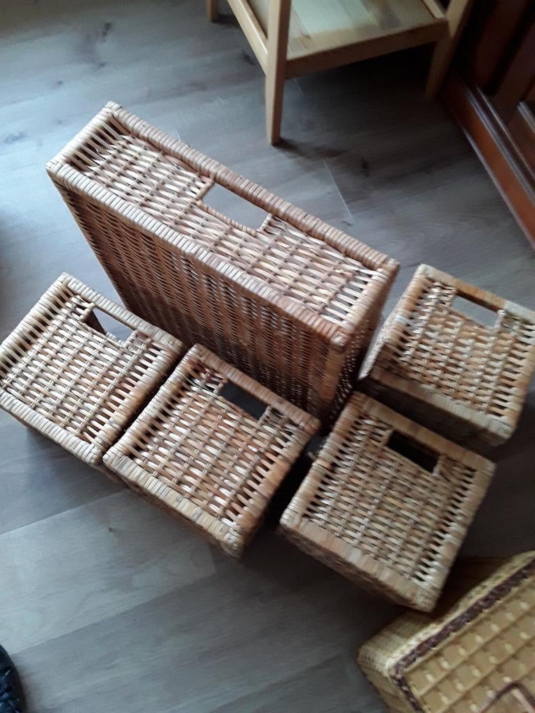 RIETEN MANDEN. mandjes. boodschappenmand. mand met deksel, Huis en Inrichting, Woonaccessoires | Schalen en Manden, Ophalen, Gebruikt
