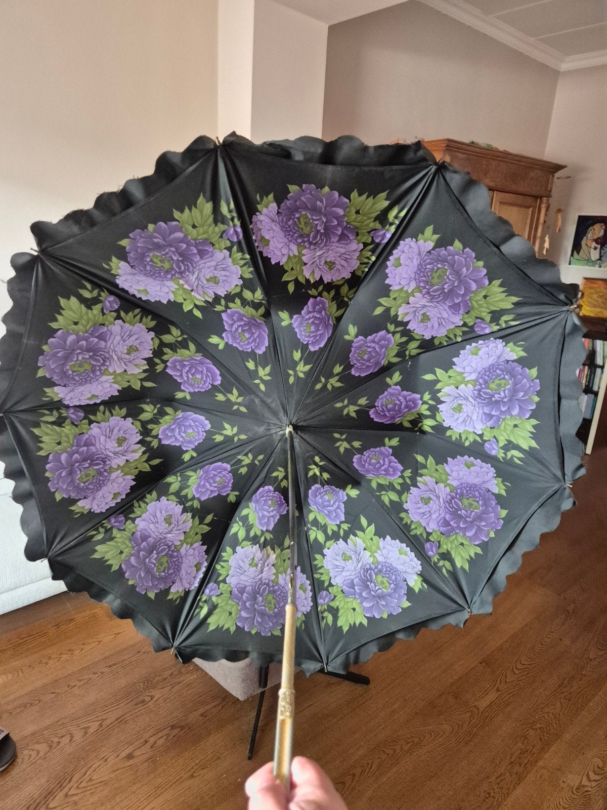 sjieke paraplu uit de jaren 60 mooie bloemen van binnen, Ophalen of Verzenden