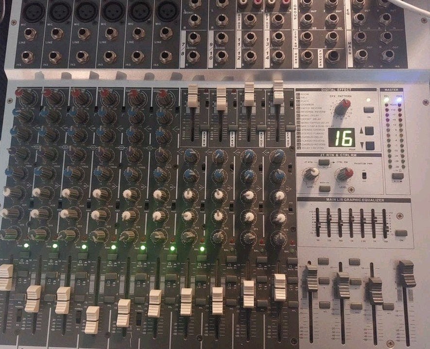 Phonic 14 kanalen mengpaneel met fx, Ophalen of Verzenden