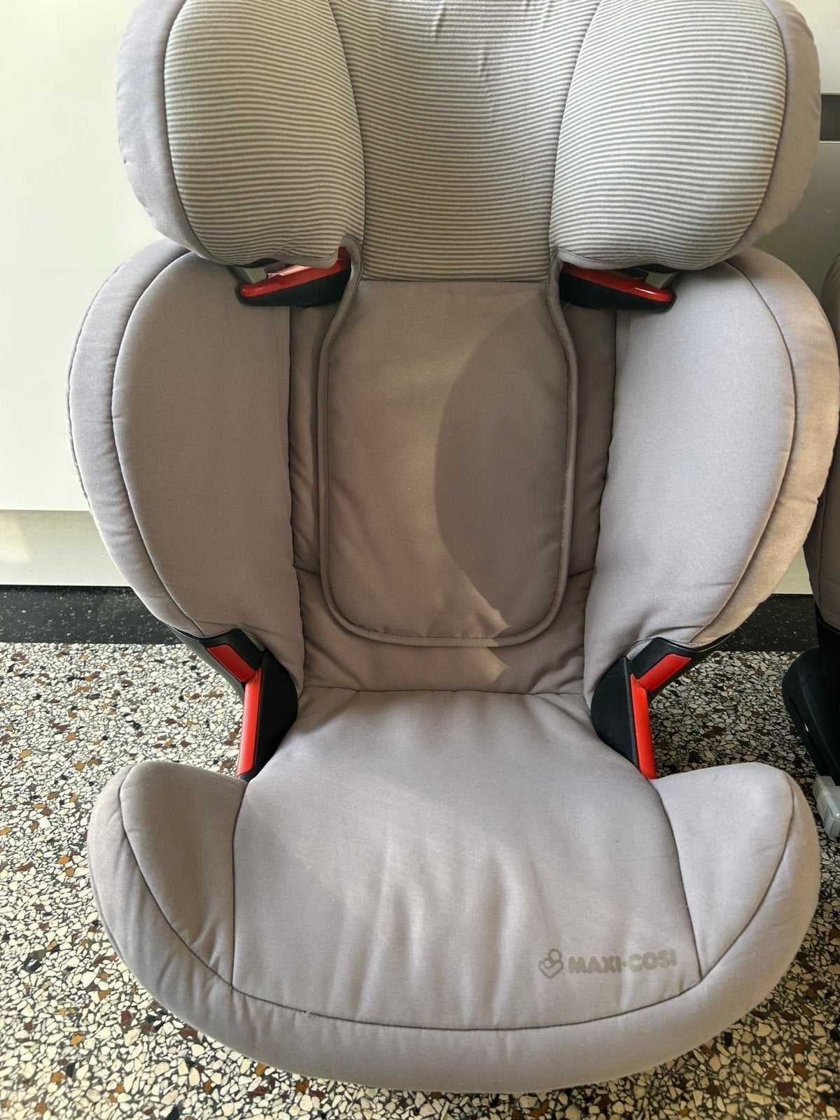 Foto 3 van Maxi-Cosi RodiFix autostoel