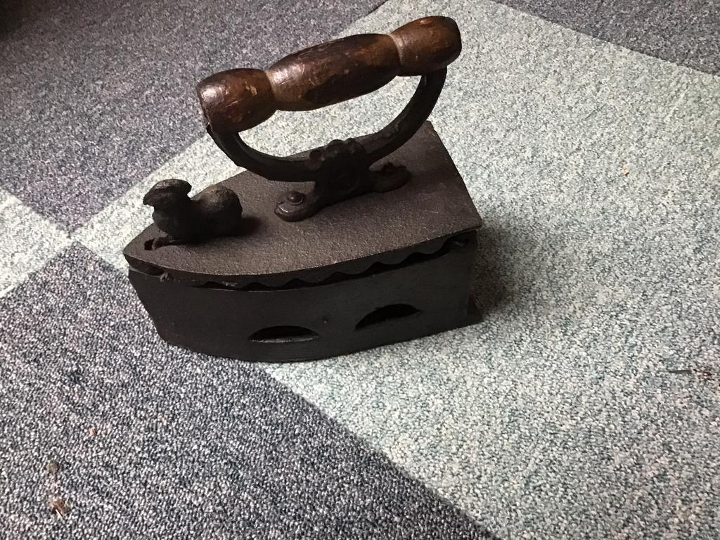 Antieke kolen strijkijzer, Antiek en Kunst, Antiek | Gereedschap en Instrumenten, Ophalen of Verzenden
