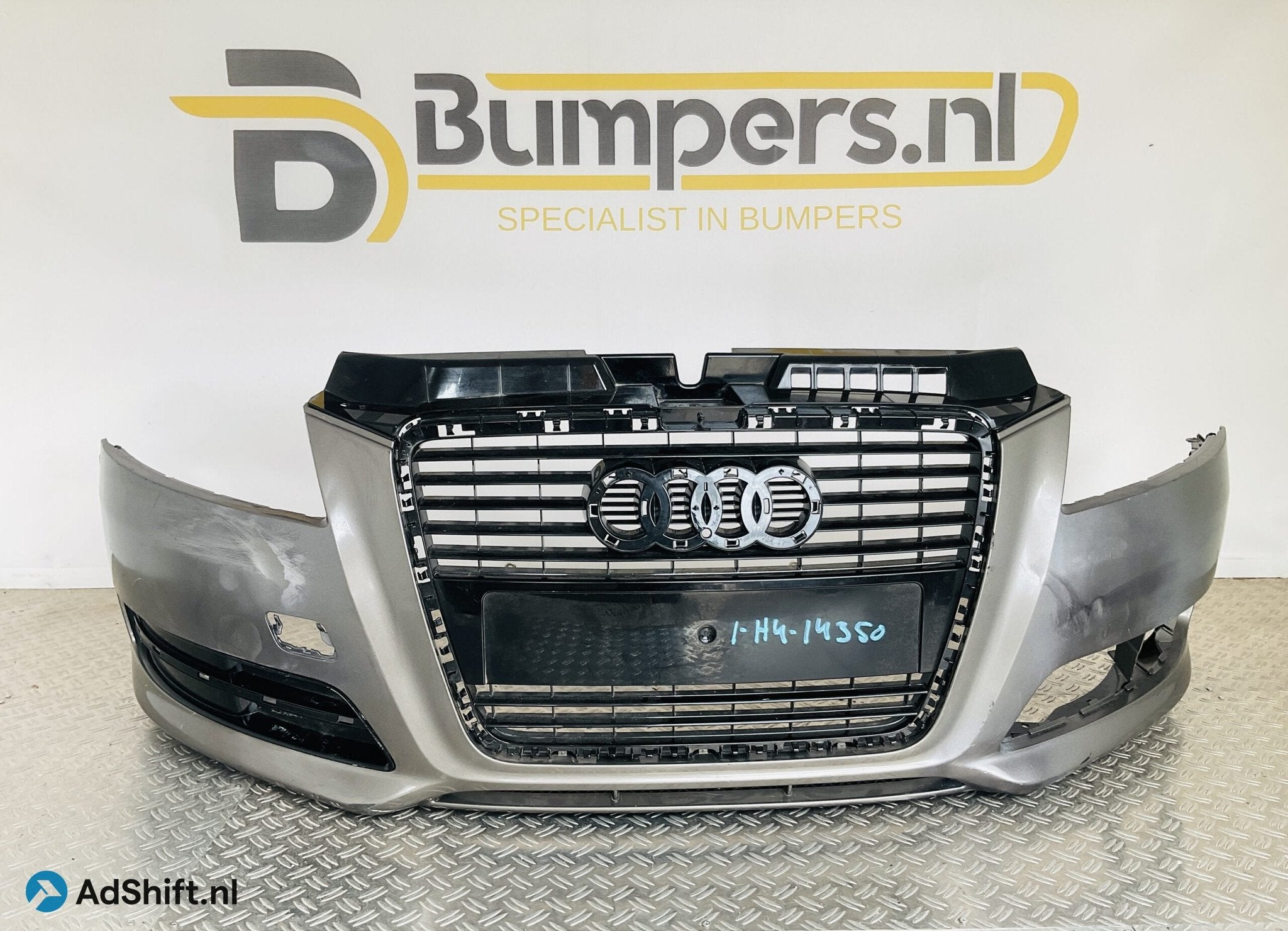 Bumper Audi A3 8P Facelift 2007-2012 8P0807437H Voorbumper 1