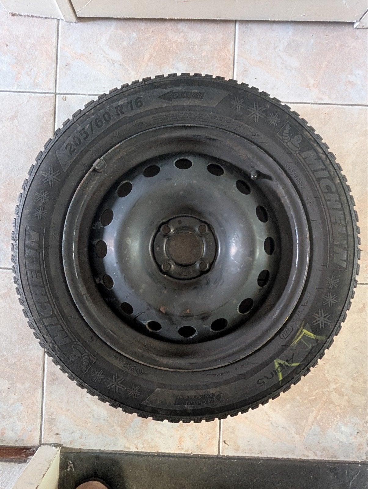 Winterbanden Renault Captur 205/60 R16 Michelin Alpin 5, Ophalen, Gebruikt