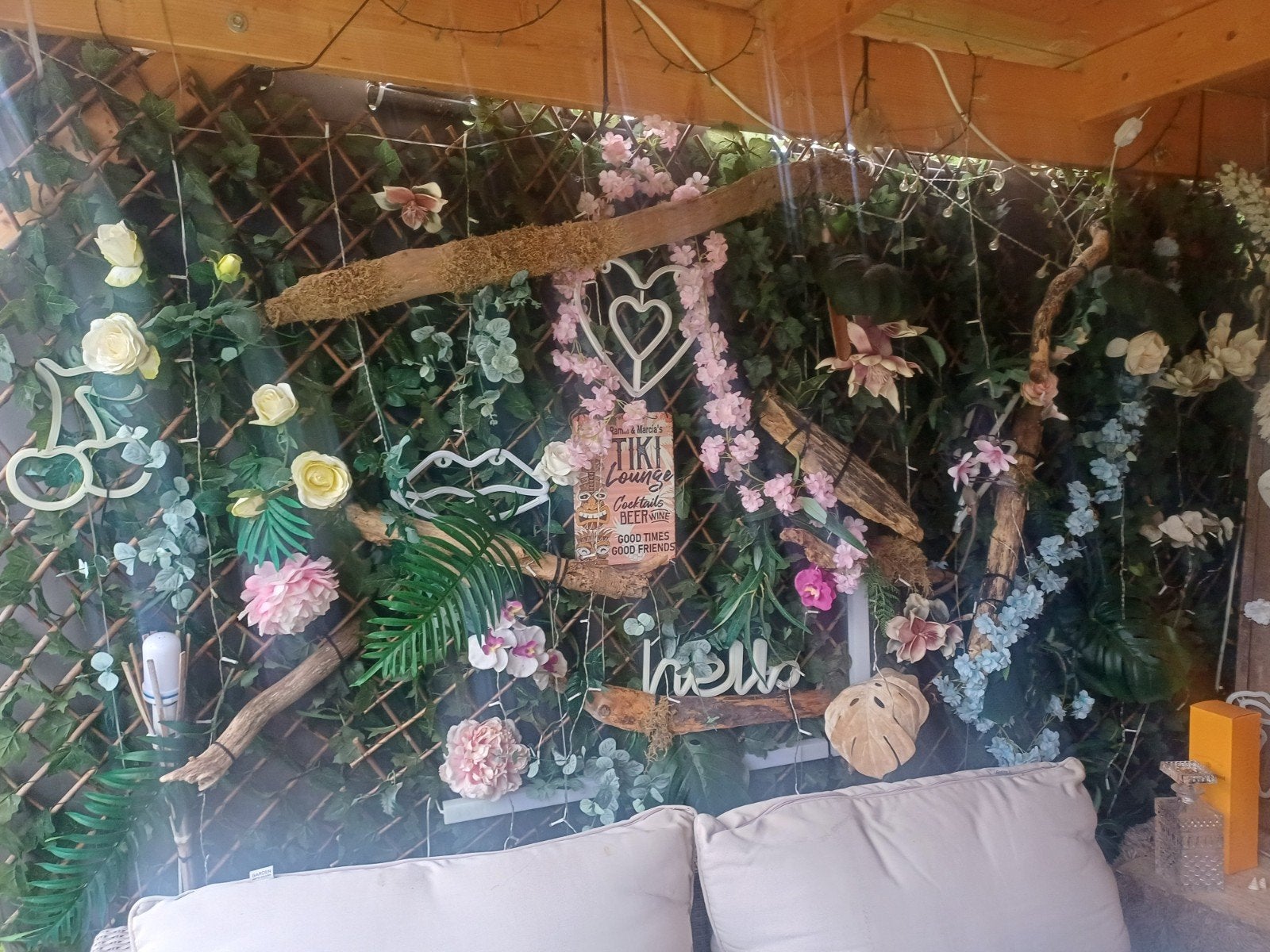 Tiki Lounge Wanddecoratie met Kunstplanten en Verlichting, Tuin en Terras, Tuinwanddecoratie, Ophalen of Verzenden, Gebruikt