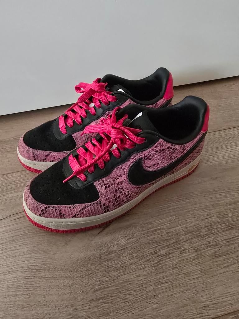 Nike Air Force 1 custom made roze/zwart maat 40, Nike, Ophalen of Verzenden, Roze, Sneakers of Gympen