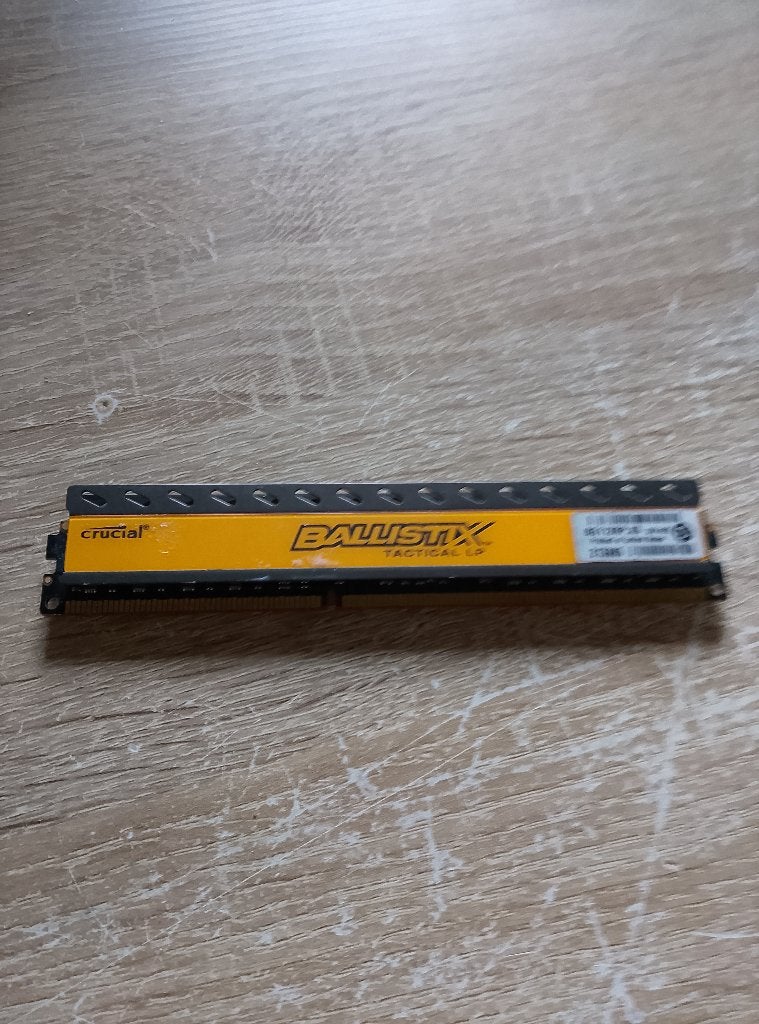 8GB Crucial Ballistix Tactical LP DDR3, Computers en Software, RAM geheugen, 8 GB, DDR3, Ophalen of Verzenden, Zo goed als nieuw