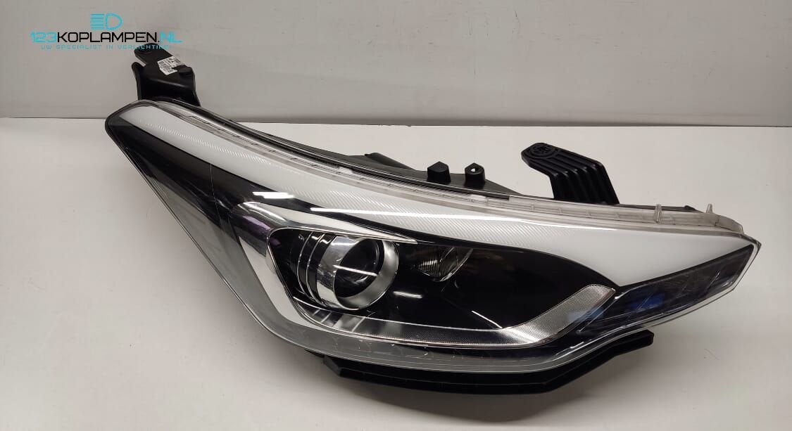 Hyundai i20 2 Led Koplamp rechts, Gebruikt, -, -, Ophalen of Verzenden