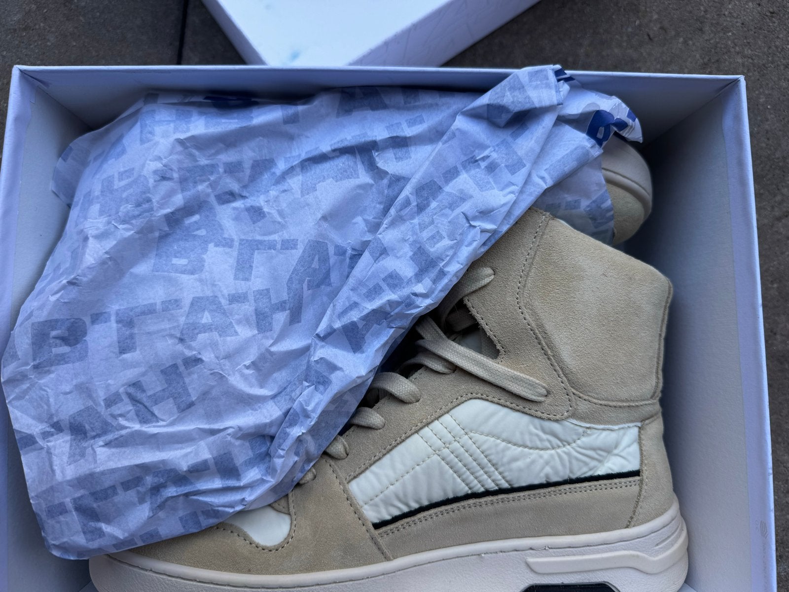 B.L.A.H. Hoge sneakers beige - Maat 41, Ophalen of Verzenden, Nieuw, Overige kleuren, Sneakers of Gympen