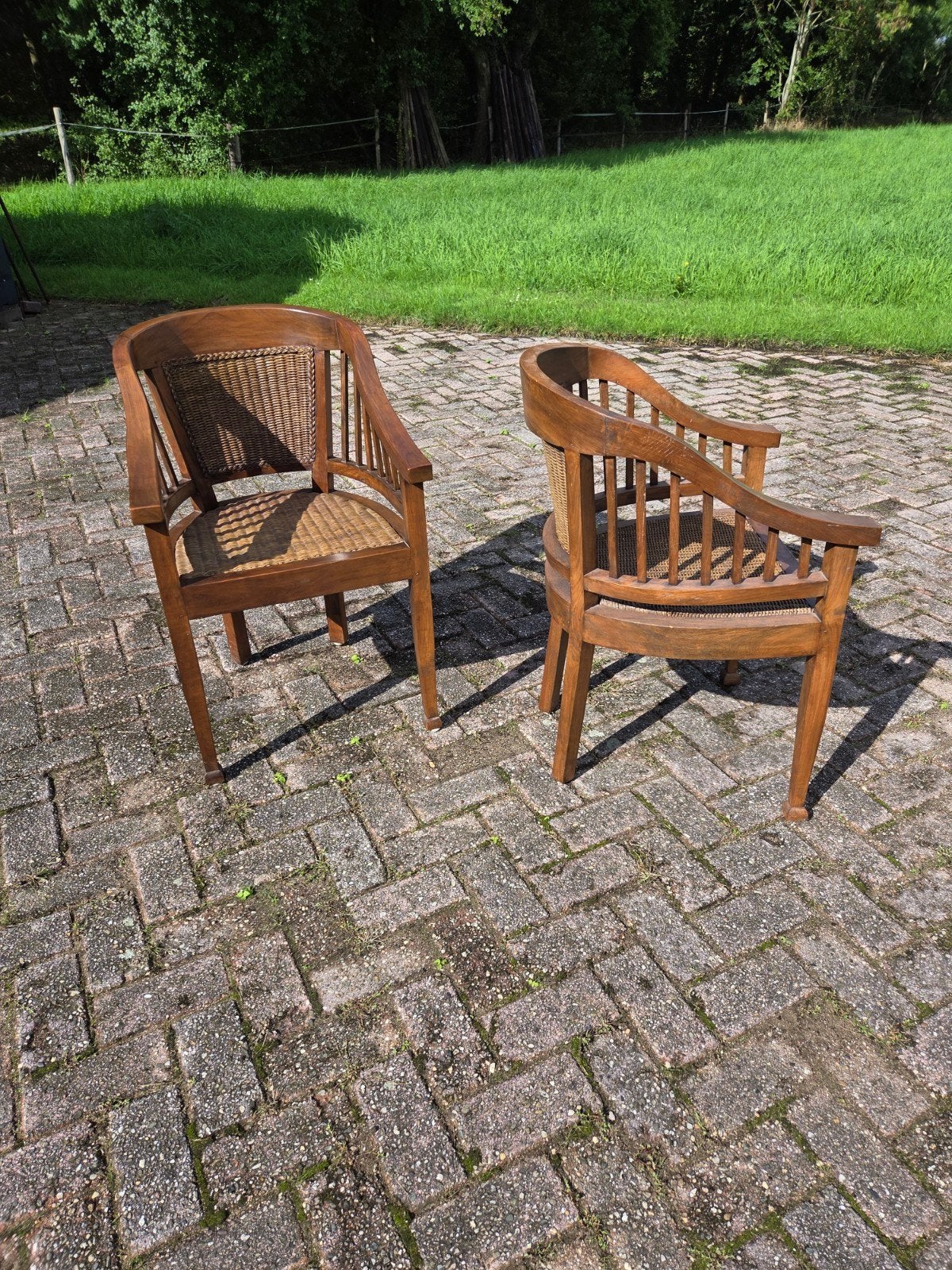 2 teakhouten fauteuils stoelen nette staat, Huis en Inrichting, Ophalen of Verzenden, Gebruikt, Bruin, Twee