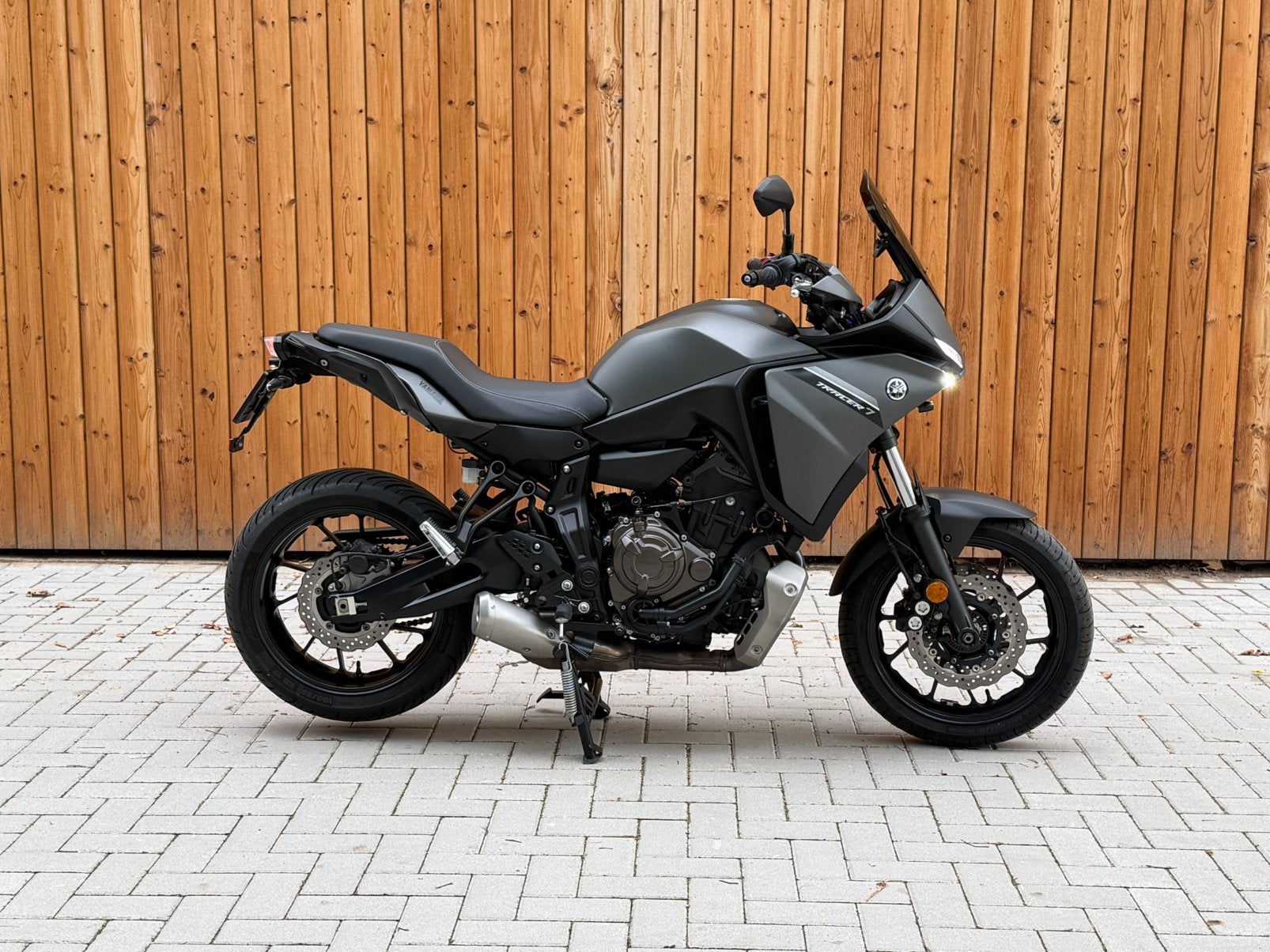 Yamaha Tracer 7 (2021) – Tech Camo 10.400 km CarPlay, 2 cilinders, Occasion, Motorrijbewijs A, Bedrijf