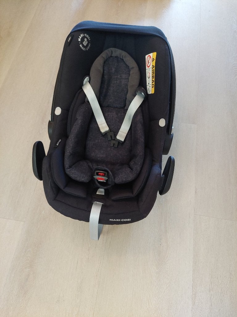Maxi Cosi Pebble + ISOFIX Familyfix 2, Ophalen, Autogordel of Isofix, Zo goed als nieuw, 0 t/m 13 kg