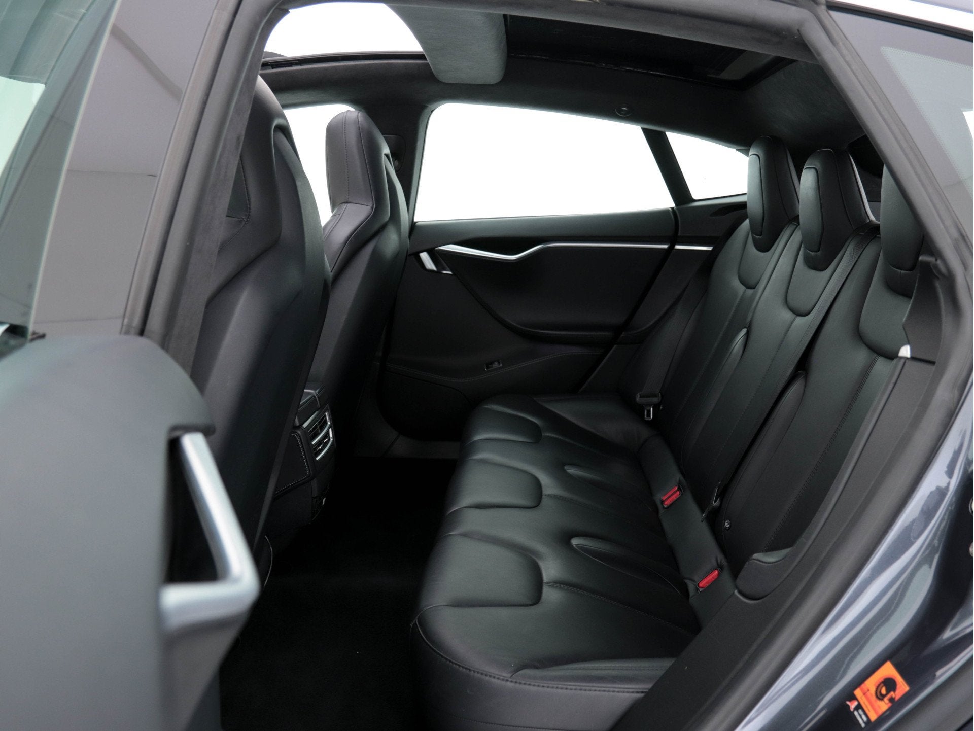 Foto 10 van Tesla Model S P85D Performance-Pack AWD [ 3-Fase-17kW ] (INC