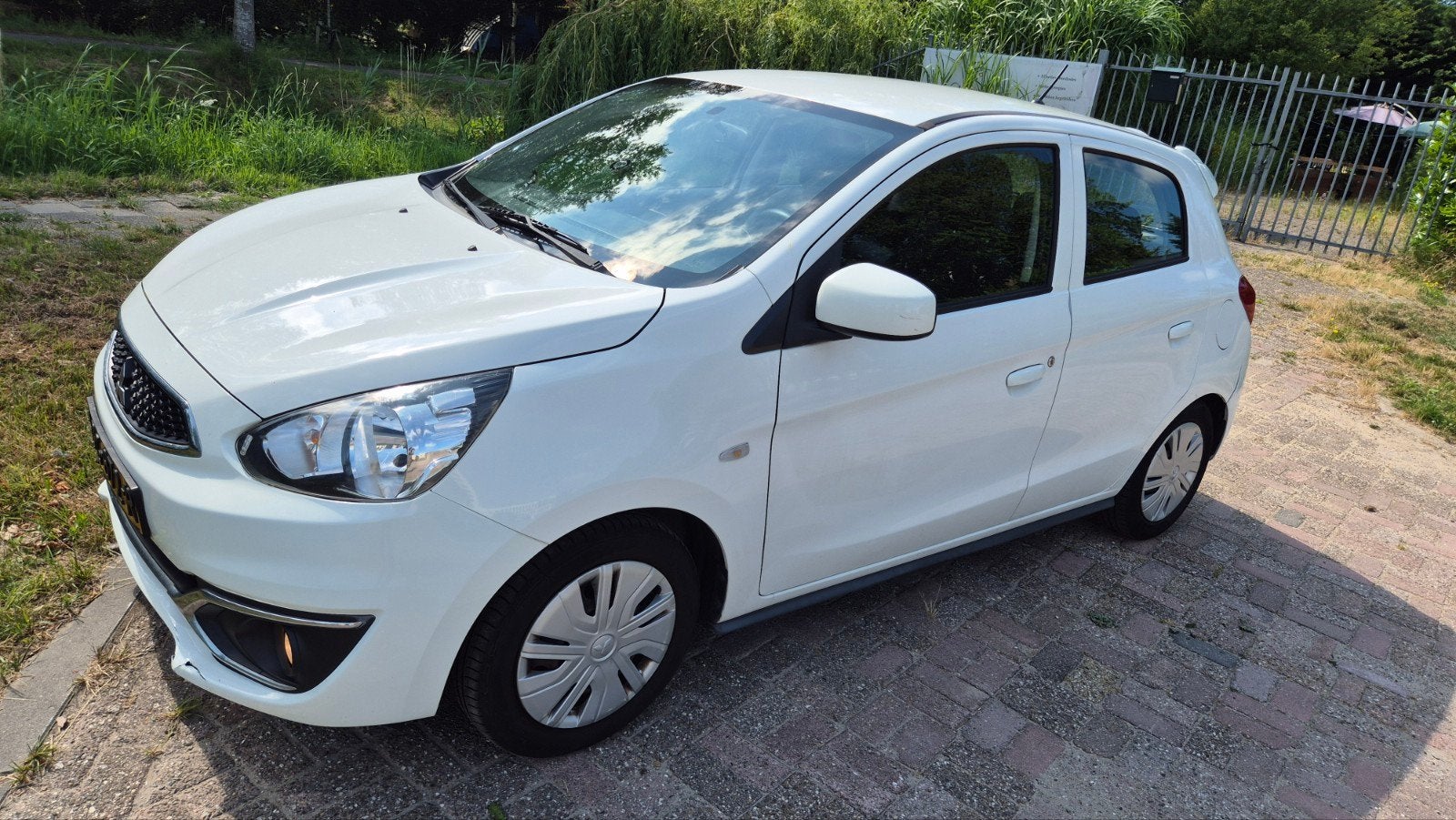 Mitsubishi Space Star 1.0 MPI 52KW 2017 Wit, Voorwielaandrijving, Stof, Zwart, Wit