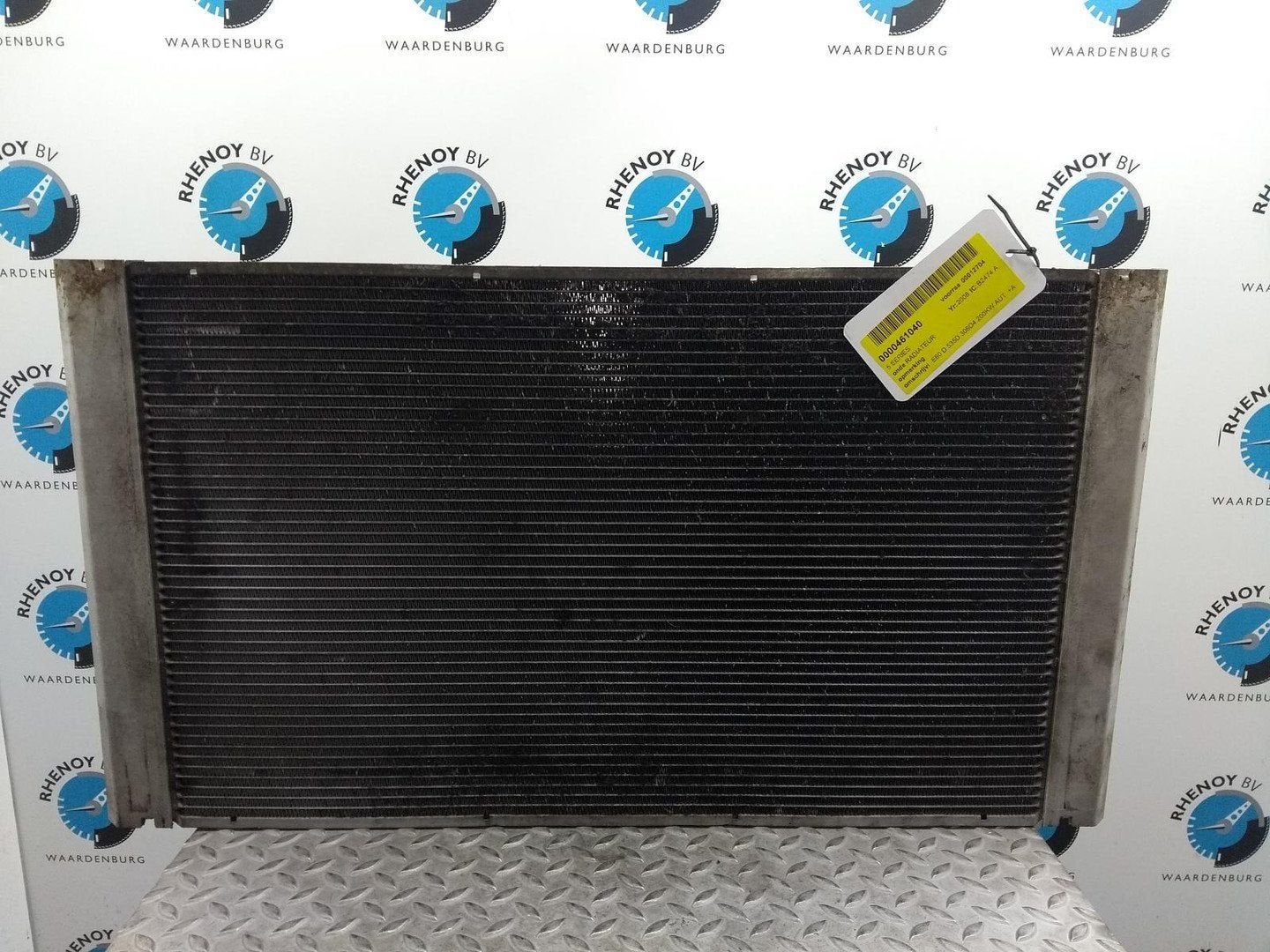 BMW 5 SERIES E60 525D RADIATEUR 2008, Ophalen of Verzenden, Gebruikt, Stiba lid