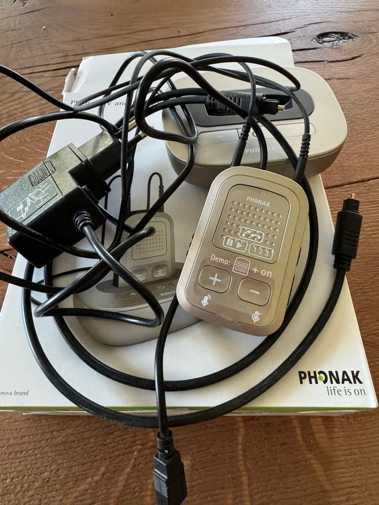 Nieuw in doos Phonak (ComPilot II & TVLink II), Ophalen of Verzenden, Nieuw