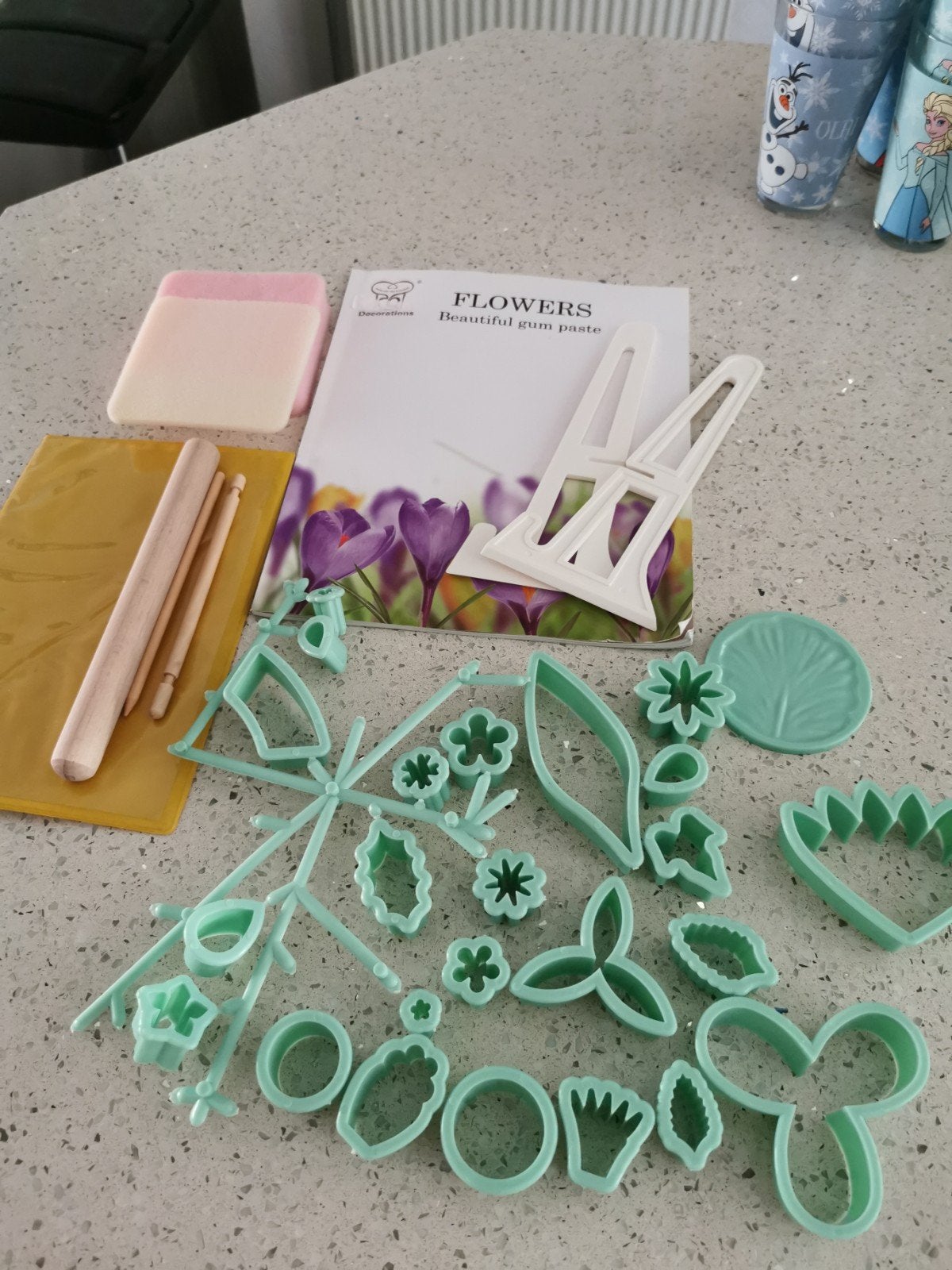 Bakbenodigdheden: Uitstekers, boeken en gereedschap, Ophalen of Verzenden, Zo goed als nieuw, Taarten of Cupcakes