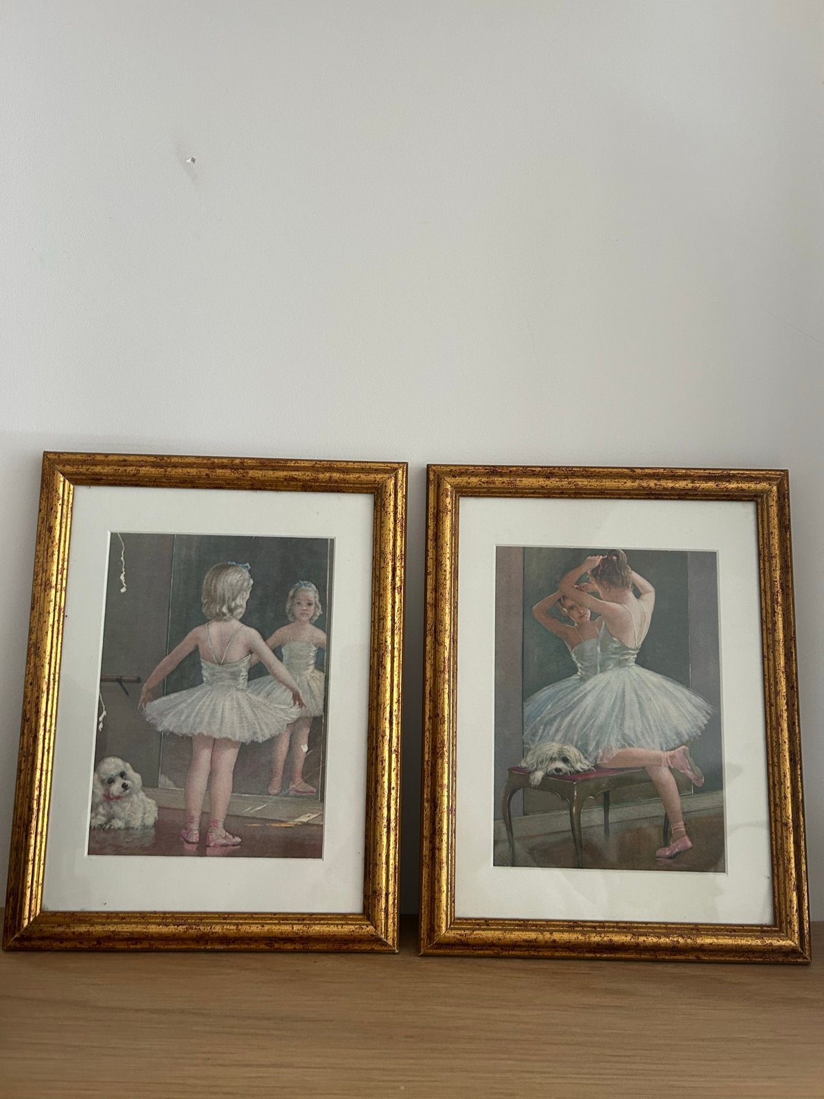 Twee Vintage Ballerina Prentjes in Gouden Lijstjes (27x21 cm, Ophalen of Verzenden, Zo goed als nieuw