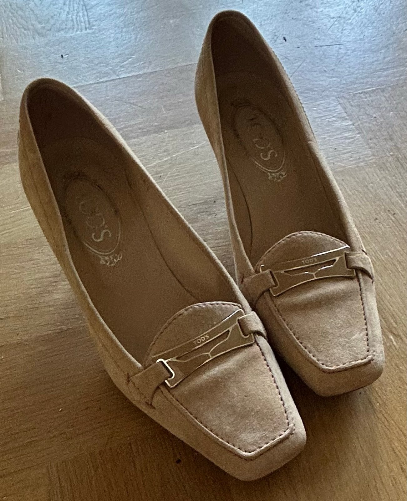 Vintage Tod's hakjes met kitten heels - Zo goed als nieuw, Kleding | Dames, Schoenen, Ophalen of Verzenden, Zo goed als nieuw