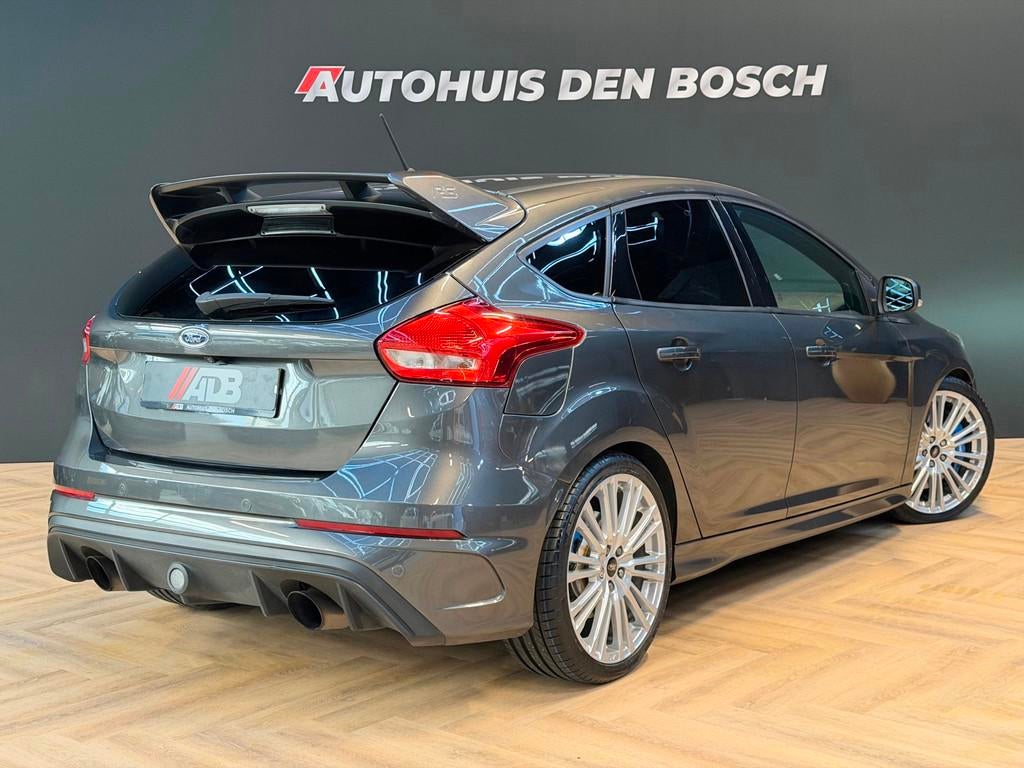Ford Focus 2.3 RS 350PK - Sony - Camera, Auto's, Ford, Gebruikt, 4 cilinders, Leder en Stof, 2261 cc