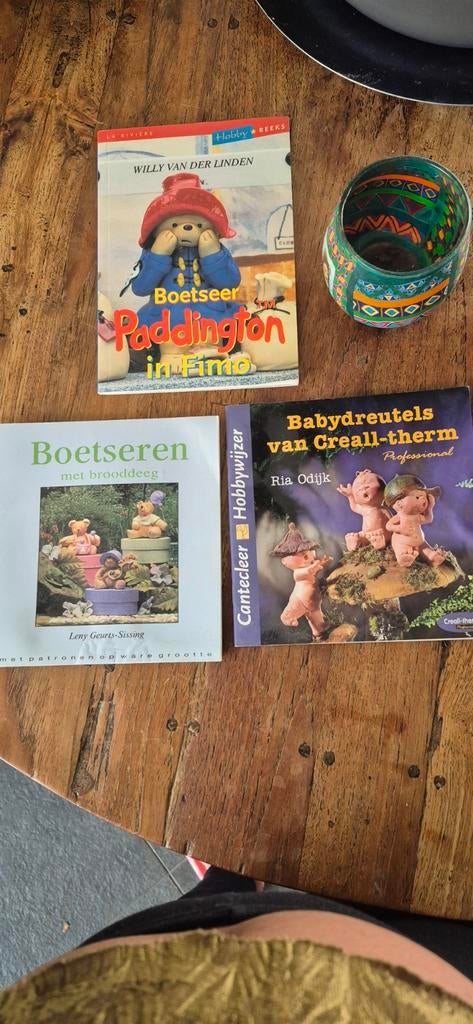 Boekenpakket: Boetseren met Fimo, Brooddeeg & Creall-therm, Boeken, Ophalen of Verzenden, Gelezen, Kleien en Boetseren, Willy van der Linden, Leny Geurts-Sissing, Ria Odijk