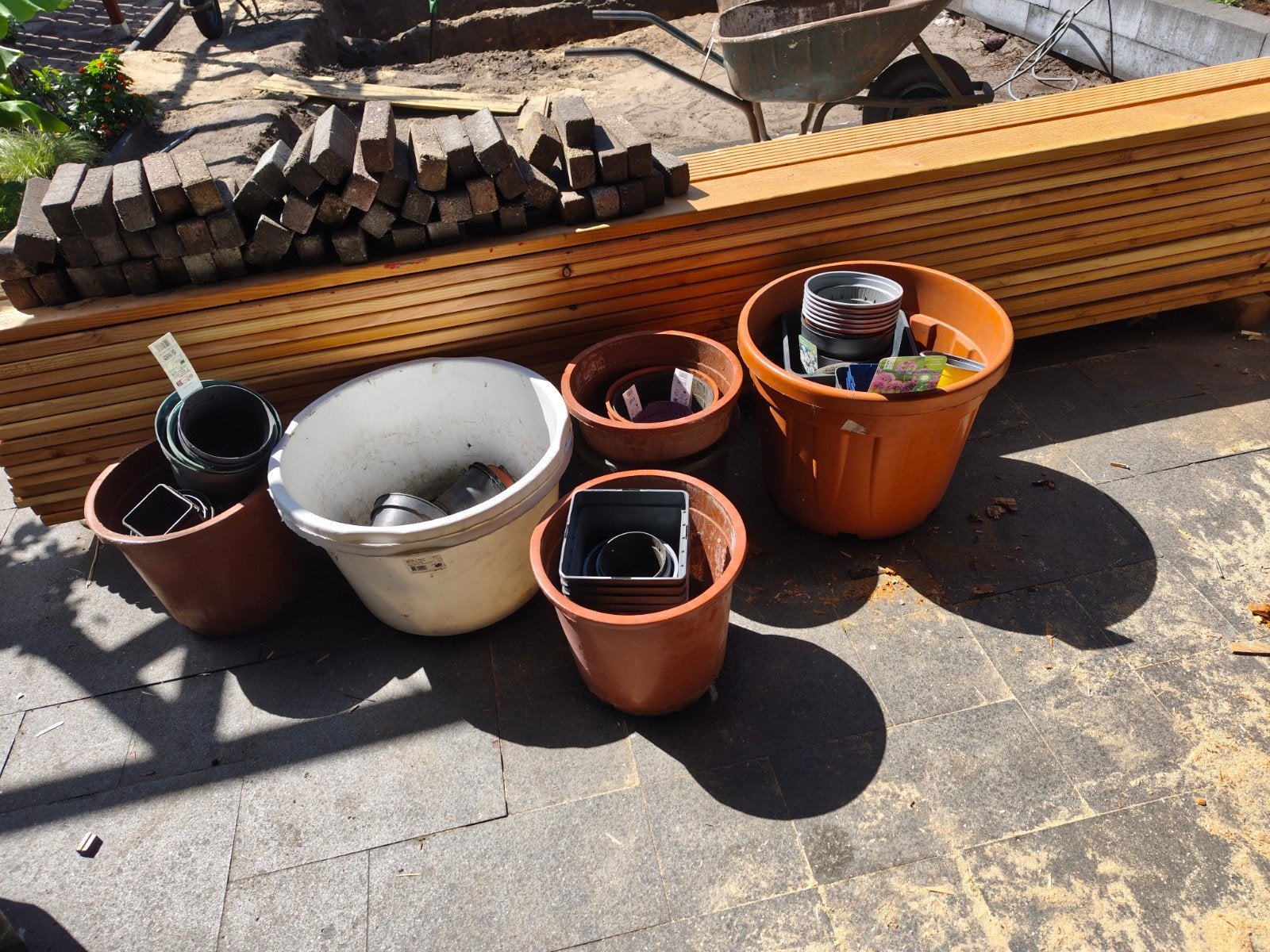 Diverse plastic oppotpotjes - groot en klein, Tuin en Terras, Bloempotten, Ophalen, Kunststof, Gebruikt, Rond
