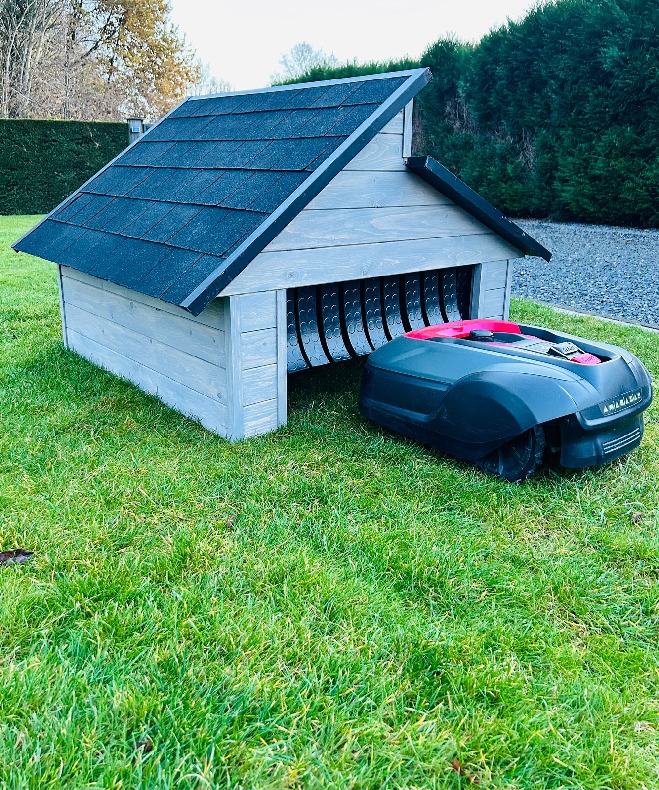 Robotmaaier garage nieuw, Ophalen