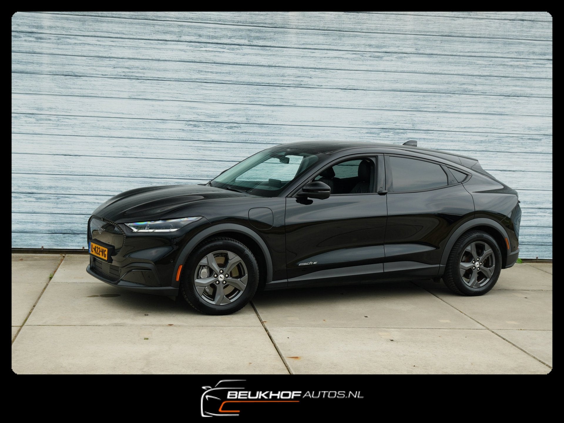 Ford Mustang Mach-E RWD 75 kWh Leer Carplay B&O Camera, Automaat, Dealer onderhouden, Achterwielaandrijving, Gebruikt