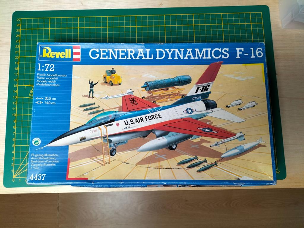 GD F-16 prototype, Revell, Ophalen of Verzenden, Zo goed als nieuw, Groter dan 1:72