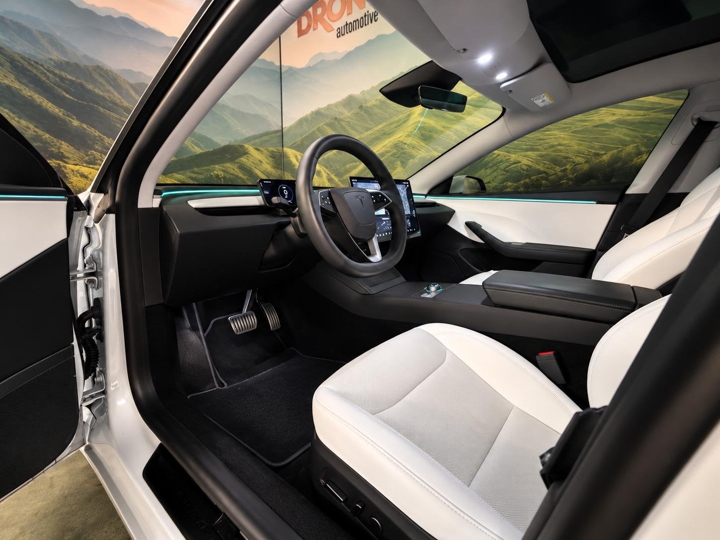 Tesla Model 3 RWD 60 kWh Knob/ stalks van Enhance l trekhaak, Auto's, Automaat, Gebruikt, 1736 kg, 375 min