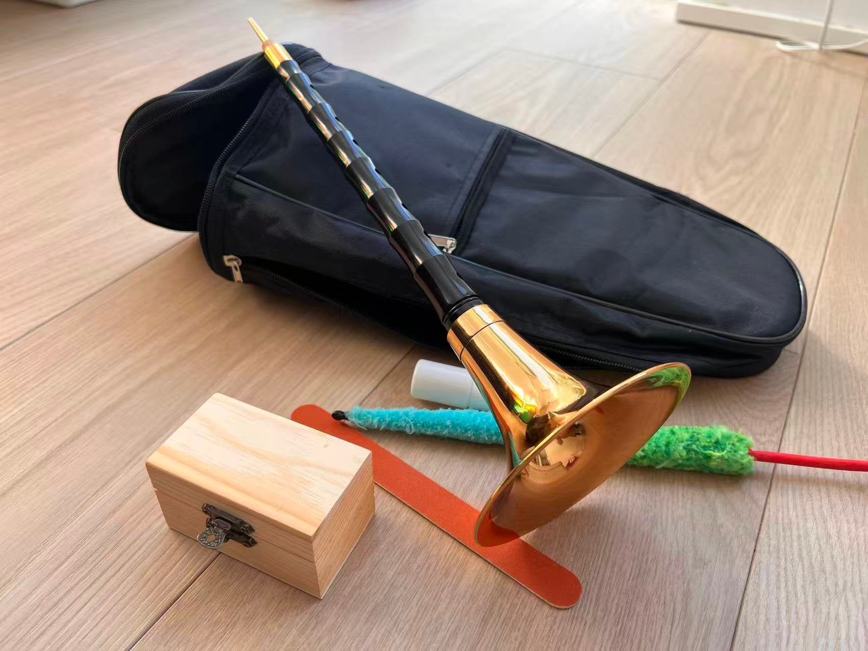Suona - Chinese Oboe, Ophalen of Verzenden, Zo goed als nieuw, Koperblazer