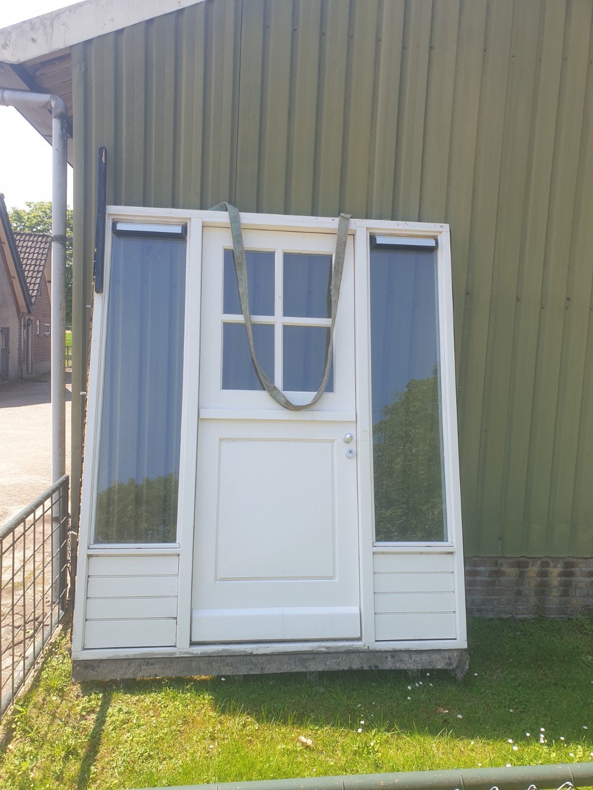 Buitendeur met zijlichten en kozijn, Gebruikt, 215 cm of meer, Buitendeur, Glas