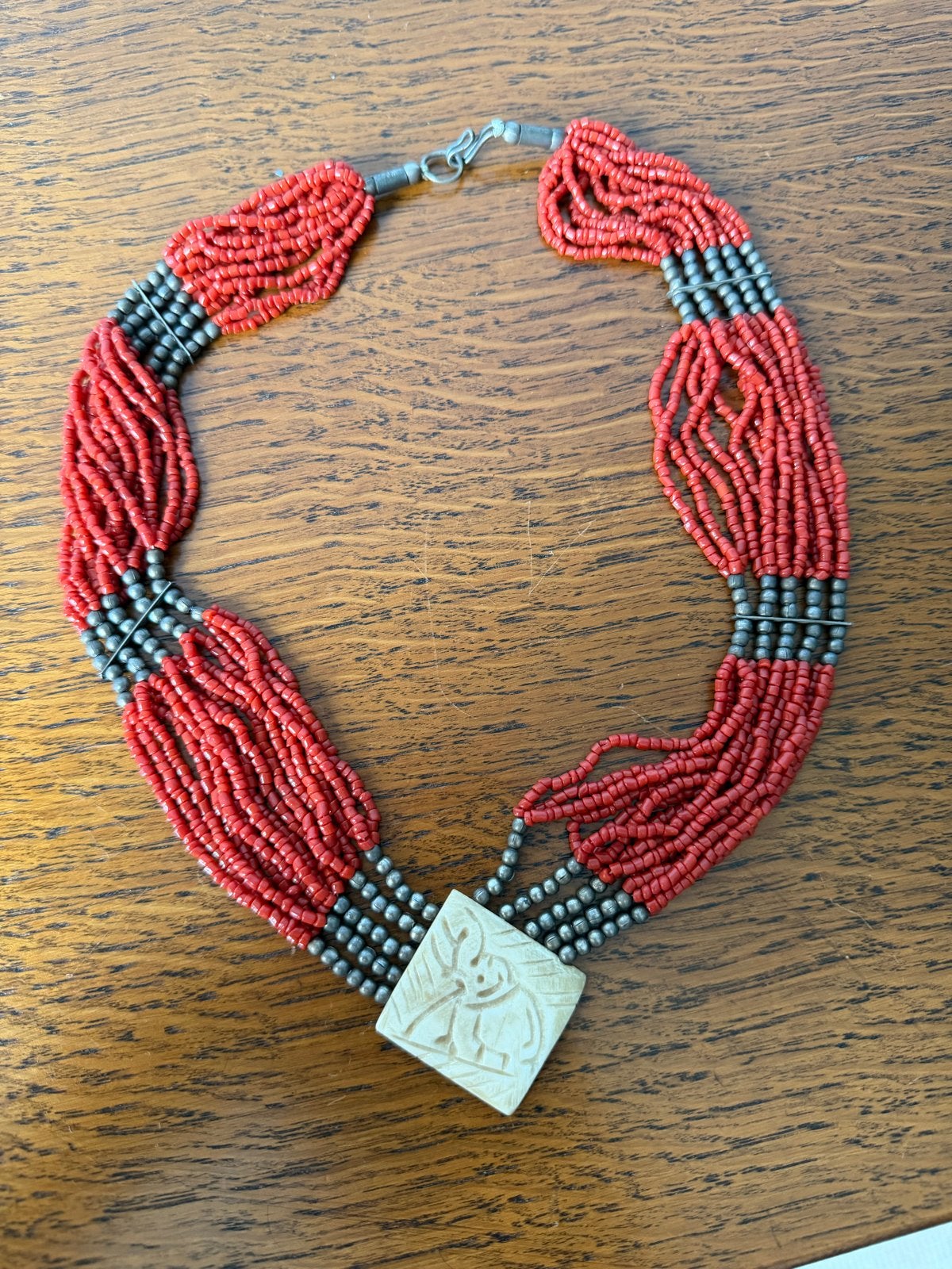 Kleine bloedkoralen ketting met hanger, Ophalen of Verzenden, Overige materialen, Ketting