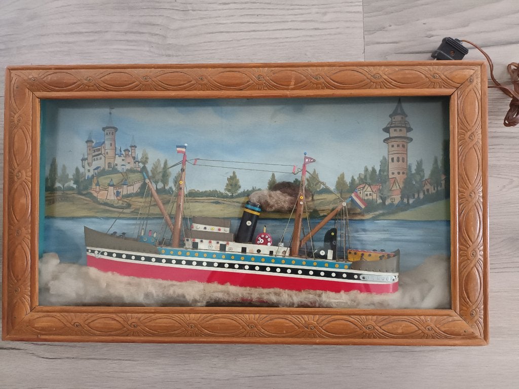 ANTIEK diorama stoomboot stoomschip, Titanic, stoommachine, Ophalen, Maritiem / water, Achter glas, Vintage