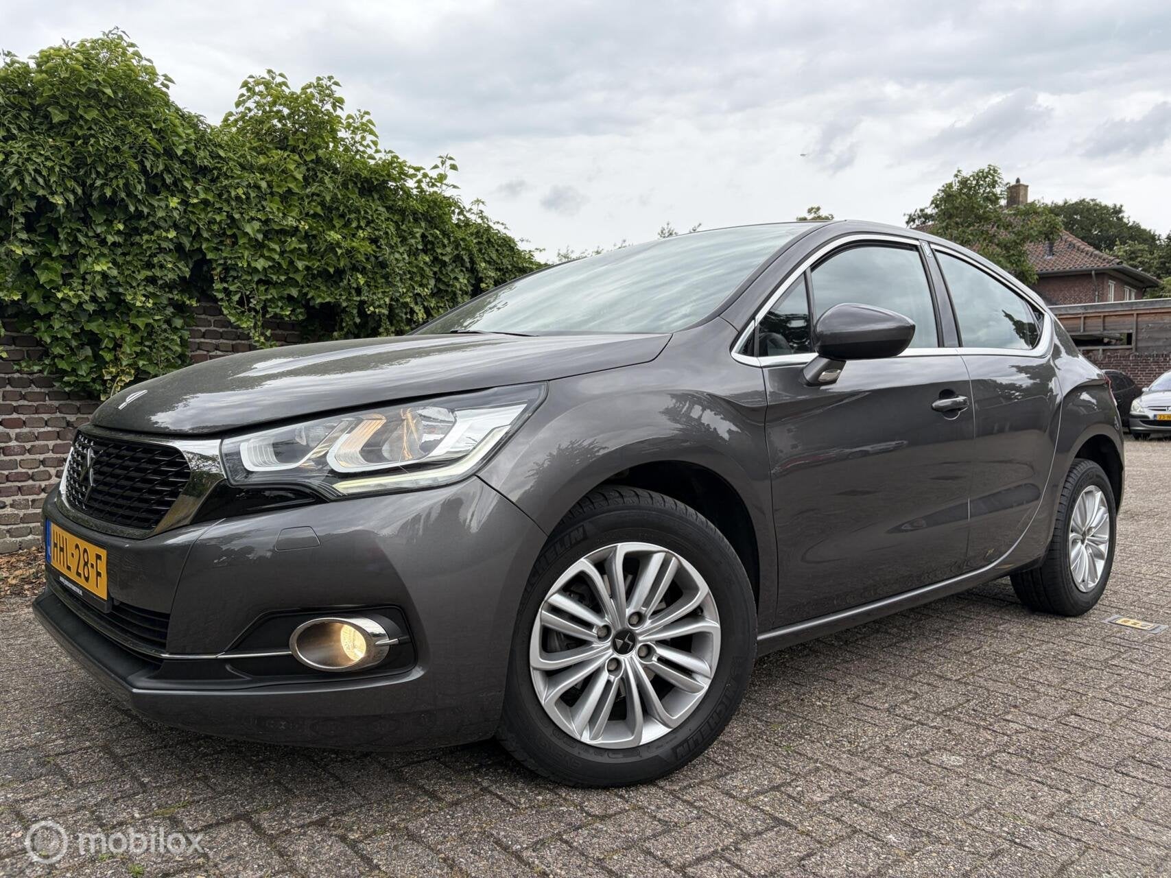 Citroen DS4 1.2 Business 38.001km! Nieuw!, Stof, Gebruikt, 1199 cc, 665 kg