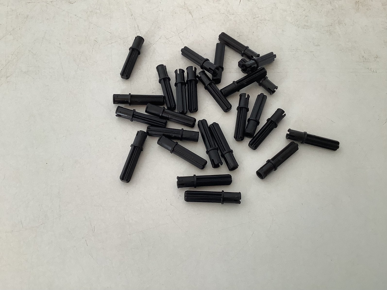 Lego Technic Axle 2L with Pin and Friction Ridges zwart, Ophalen of Verzenden, Gebruikt, Losse stenen, Lego